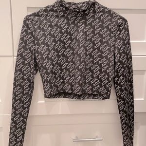 Adika black long sleeve crop top